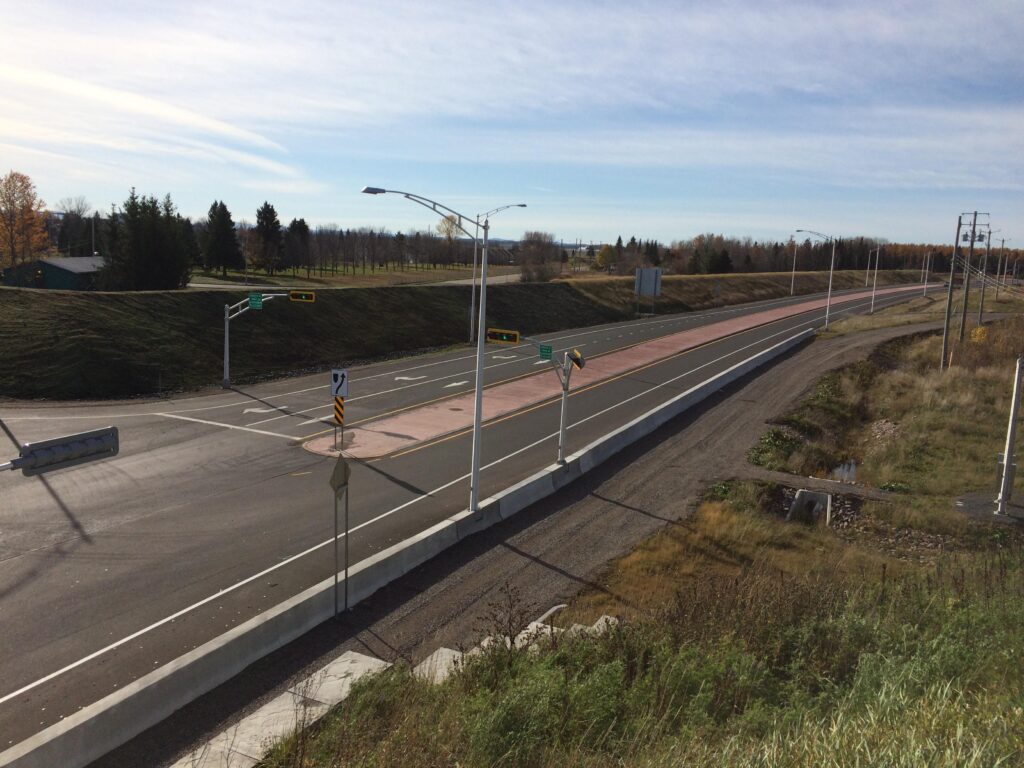 Ministère des Transports, de la Mobilité durable et de l'Électrification des transports - Autoroute 70 (Saguenay)