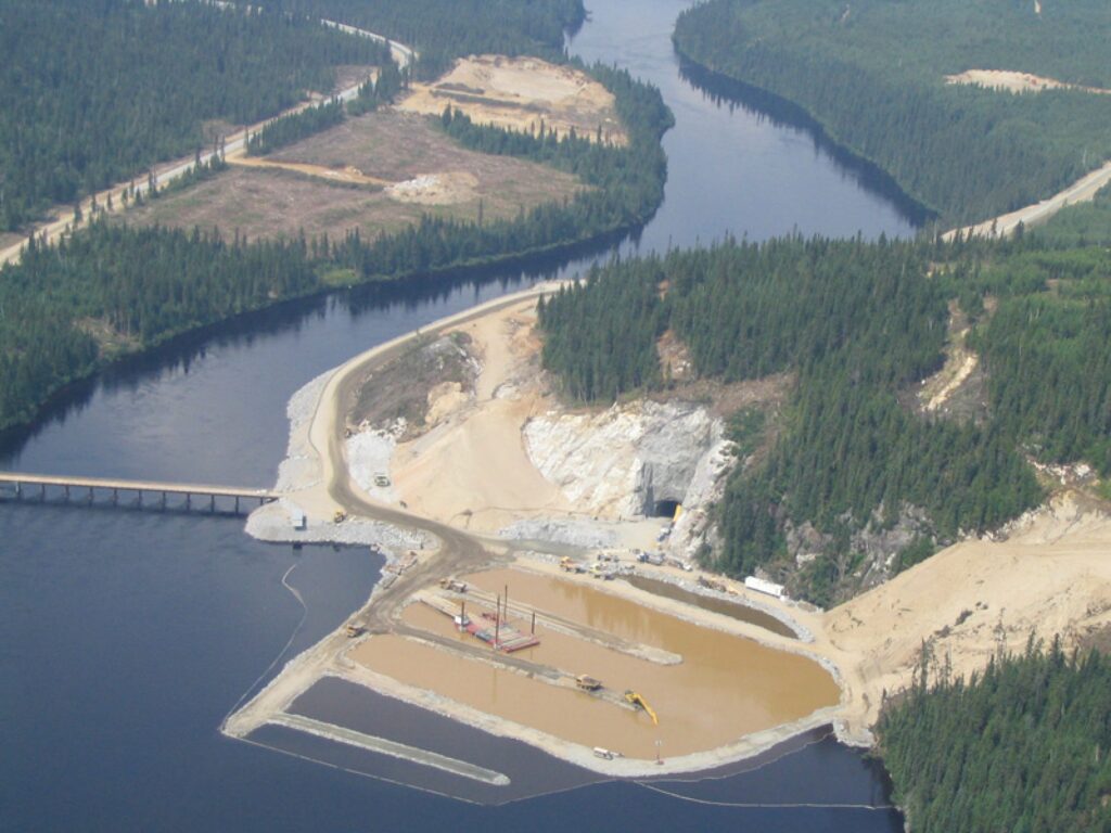 Hydro-Québec - Rivière Péribonka (Dérivation)